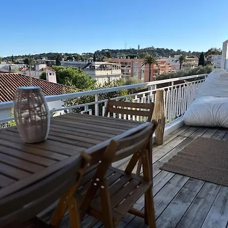 Laverne - Stunning Sea View T3 With South-facing Terrace *