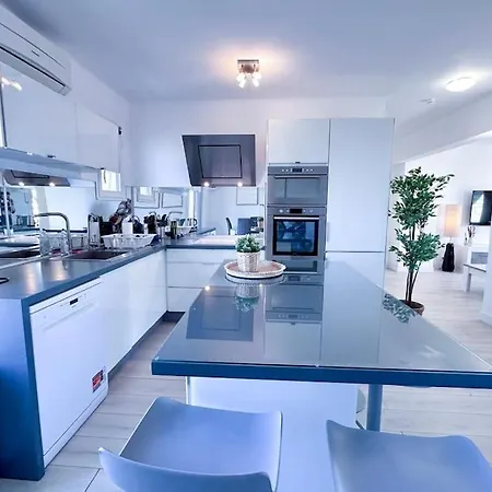 Lägenhet Laverne - Stunning Sea View T3 With South-facing Terrace *