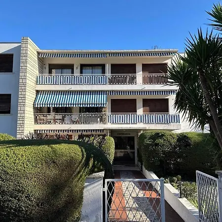 Lägenhet Laverne - Stunning Sea View T3 With South-facing Terrace