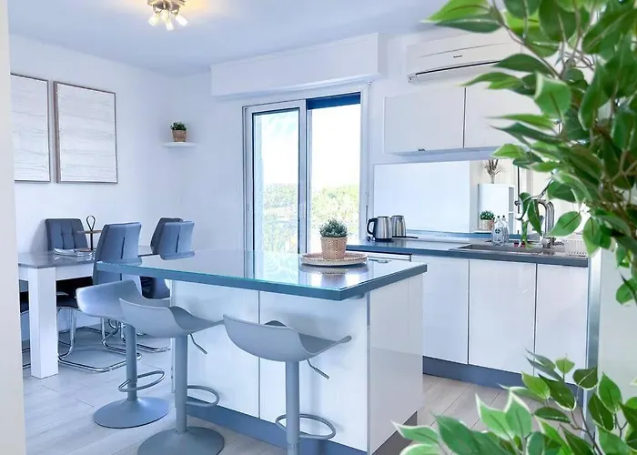 Apartamento Laverne - Stunning Sea View T3 With South-facing Terrace *